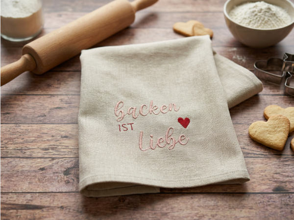 Backen ist Liebe Spruch - Stickdatei
